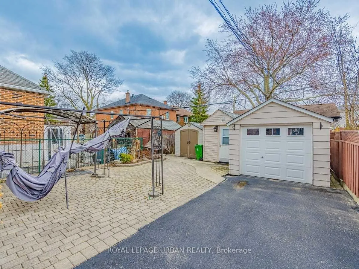 Photo 20 of Unit Bsmt, 377 Mortimer Avenue, Toronto, East York — HOMEH