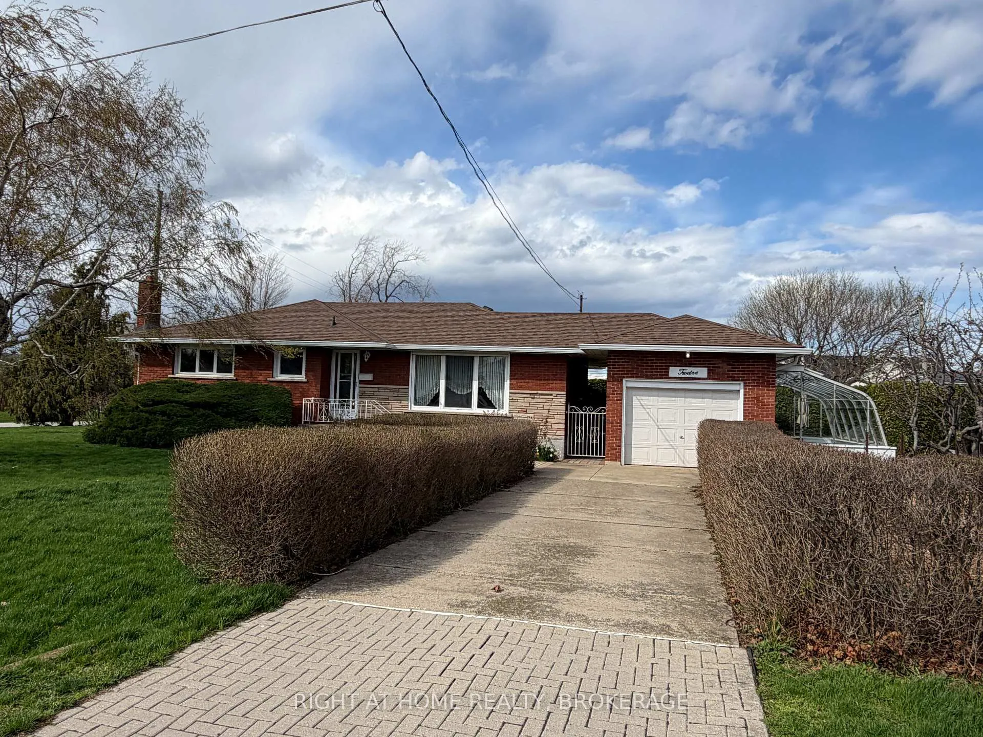 Front of 12 Lorne Avenue