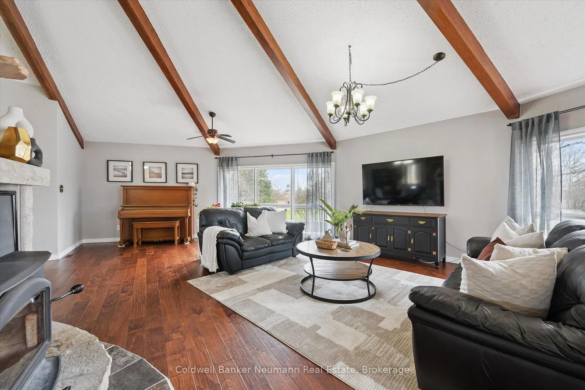 Photo 9 of 26 Old Brock Road, Puslinch, Aberfoyle — HOMEH