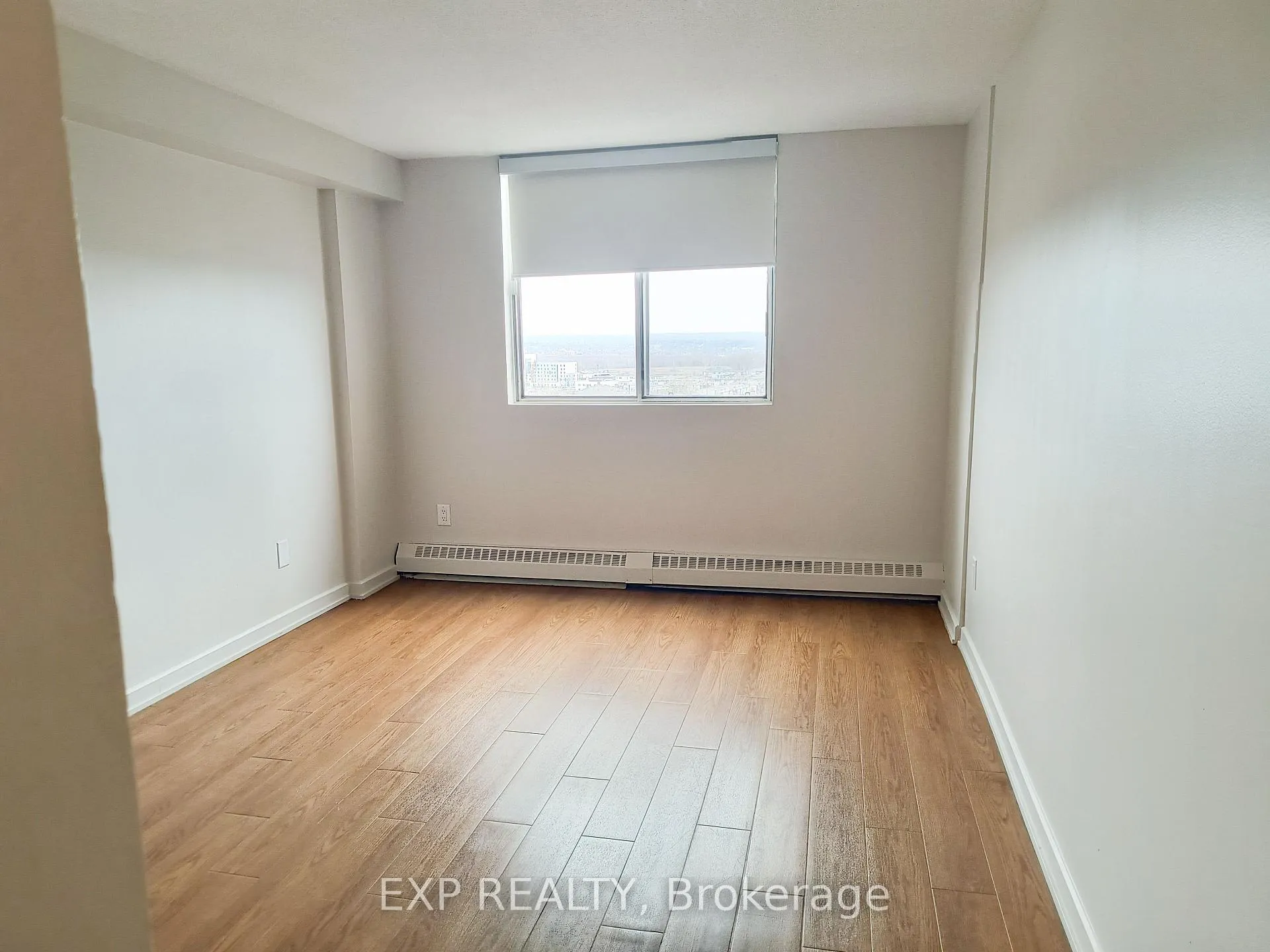 Photo 11 of Unit 1101, 981 Gulf Place, Ottawa, Overbrook/Castle Heights — HOMEH