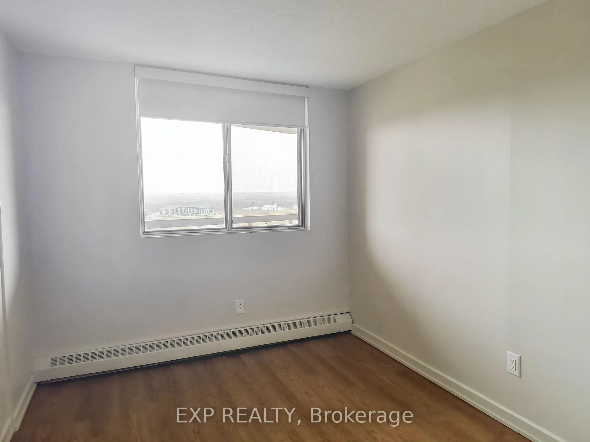 Photo 13 of Unit 1101, 981 Gulf Place, Ottawa, Overbrook/Castle Heights — HOMEH