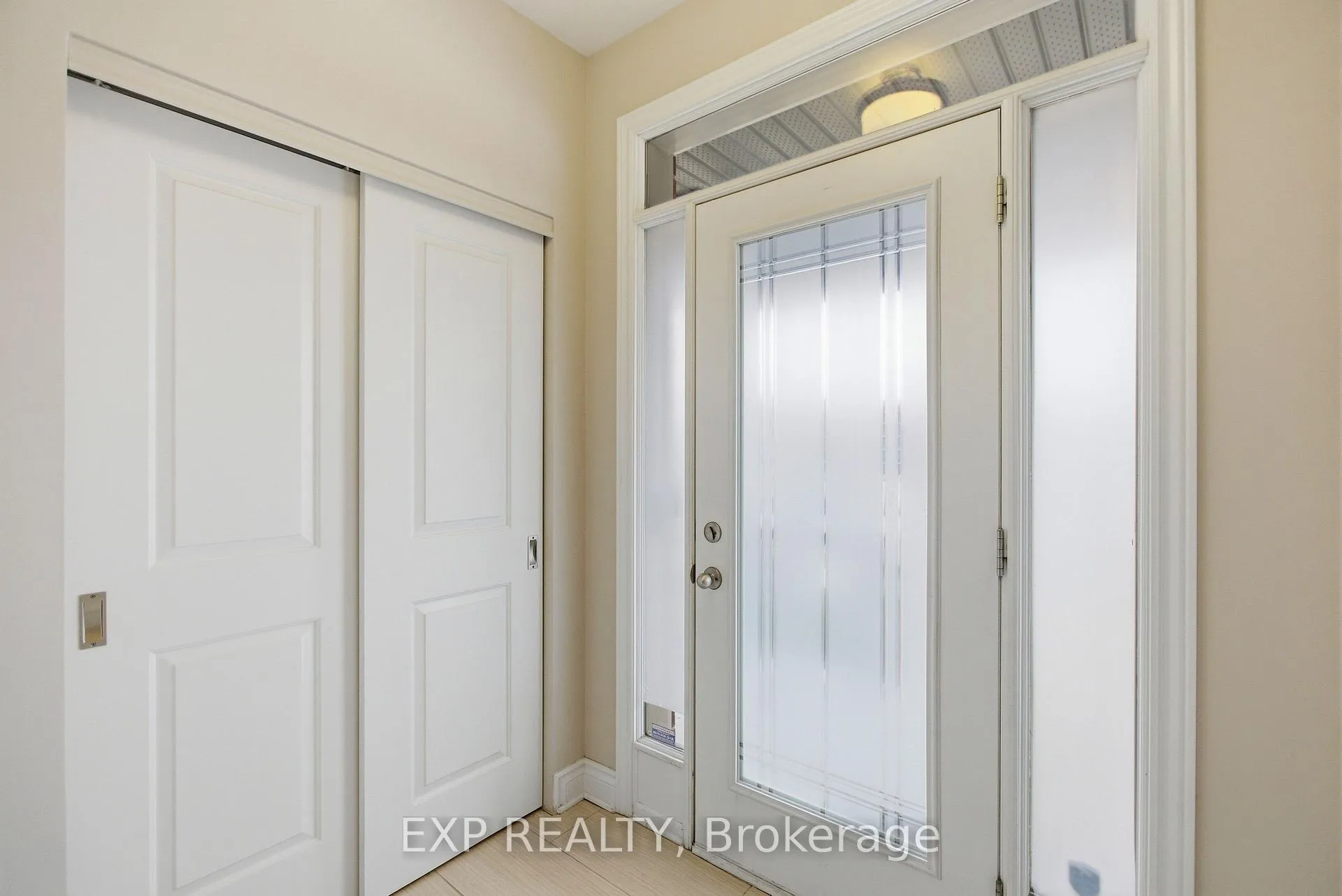 Photo 6 of 710 Brian Good Avenue, Ottawa, Riverside South/Gloucester Glen — HOMEH