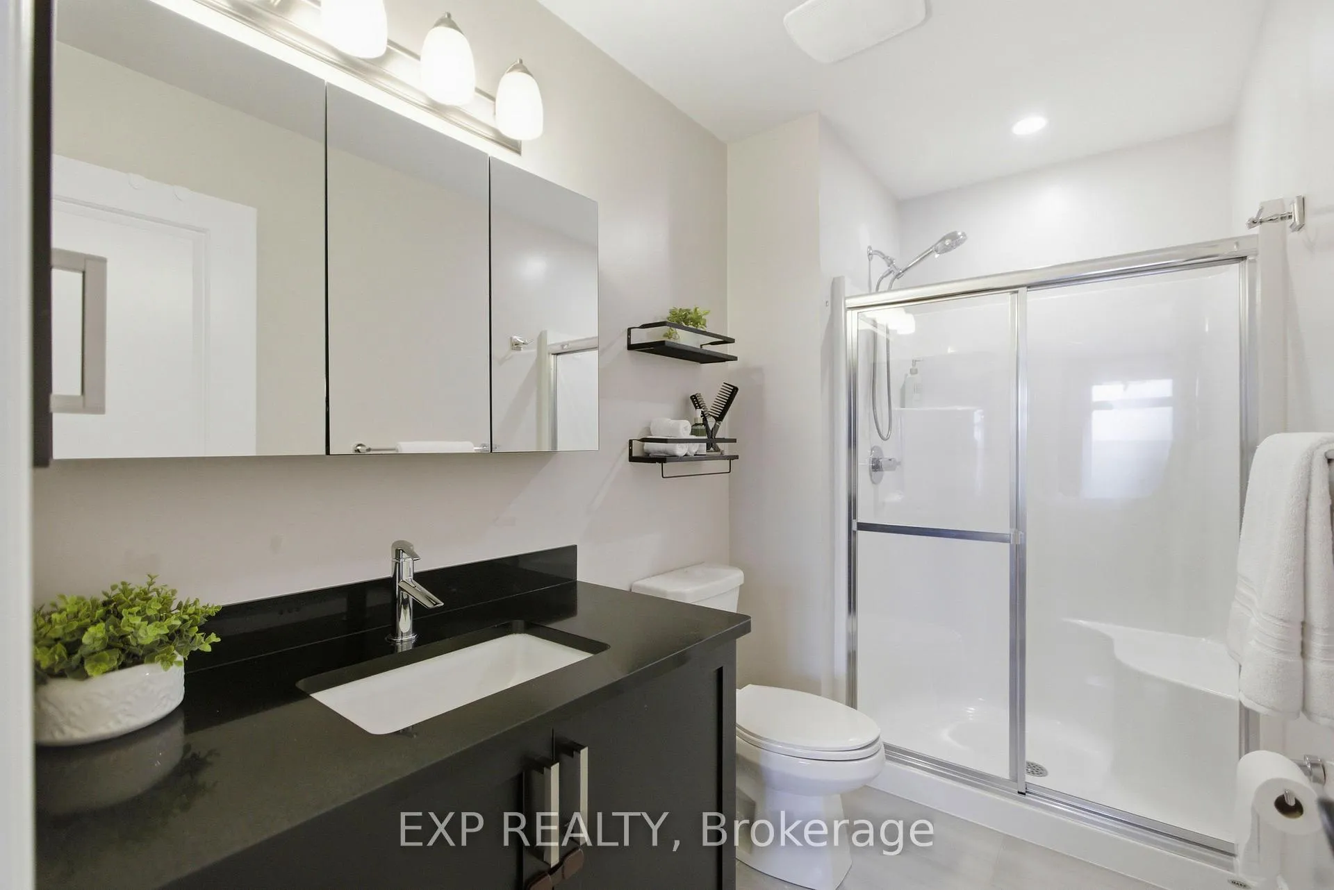 Photo 19 of 710 Brian Good Avenue, Ottawa, Riverside South/Gloucester Glen — HOMEH