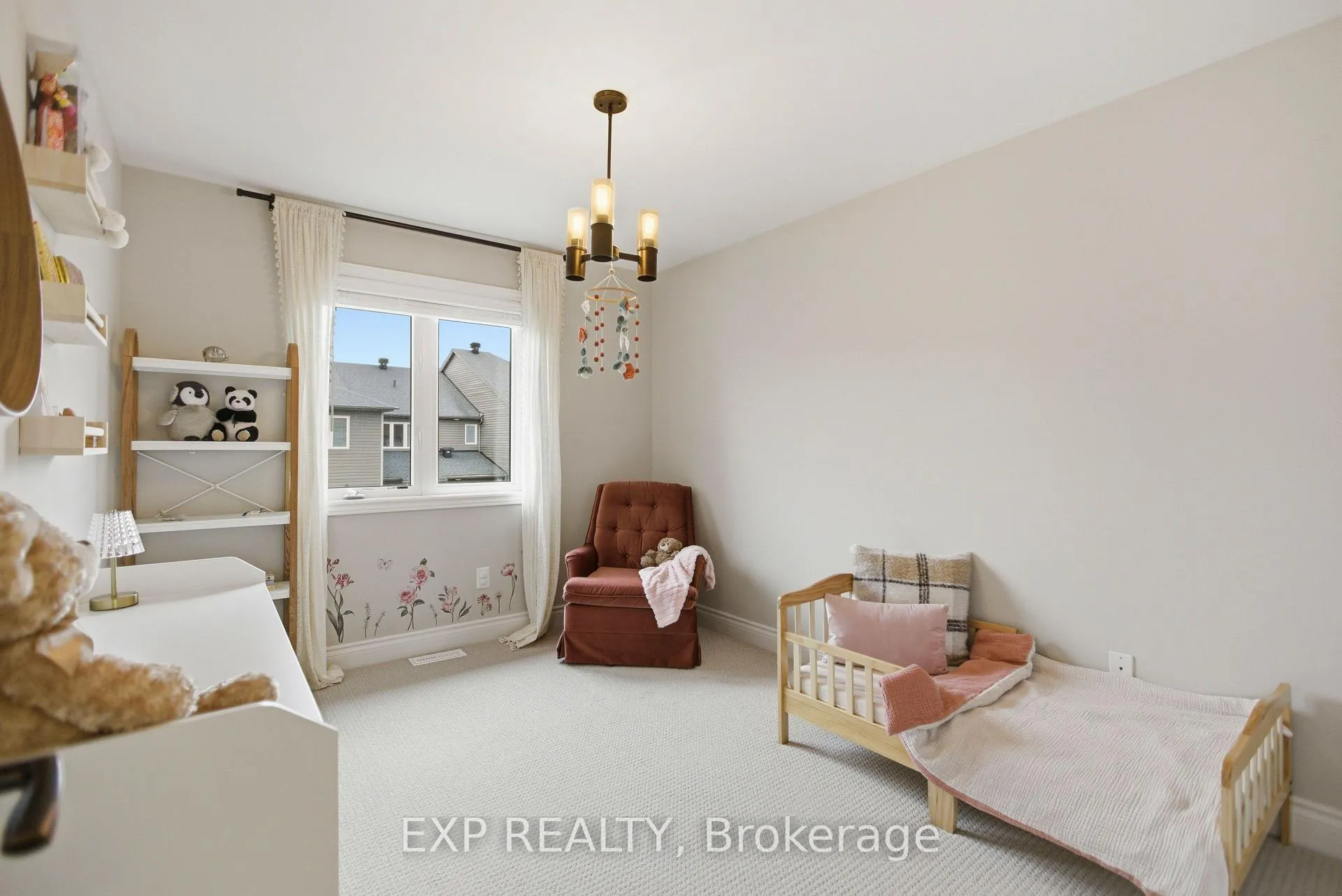 Photo 23 of 710 Brian Good Avenue, Ottawa, Riverside South/Gloucester Glen — HOMEH
