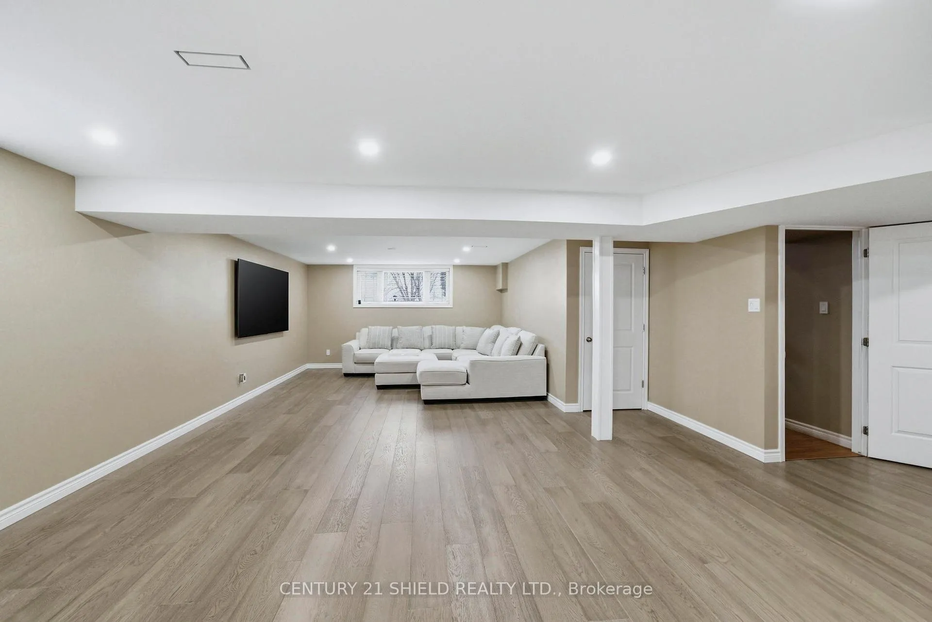Photo 35 of 1715 Second Street W, Cornwall — HOMEH