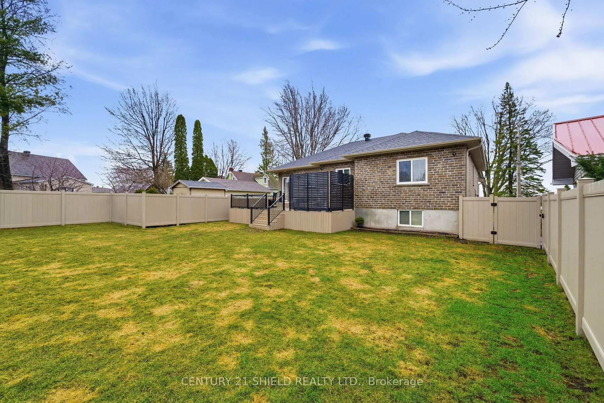 Photo 36 of 1715 Second Street W, Cornwall — HOMEH