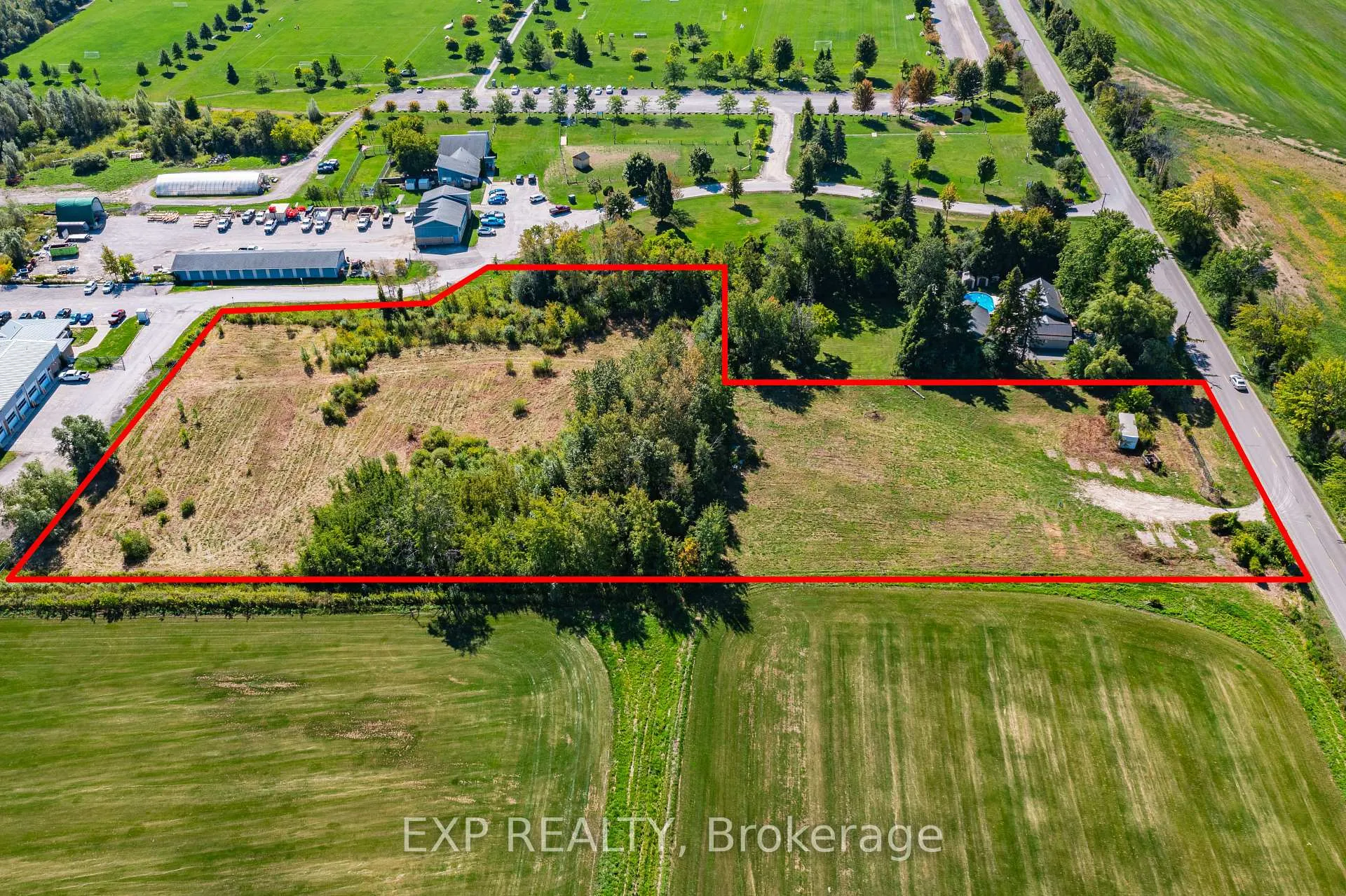 Photo 2 of 26839 Civic Centre Road, Georgina, Historic Lakeshore Communities — HOMEH