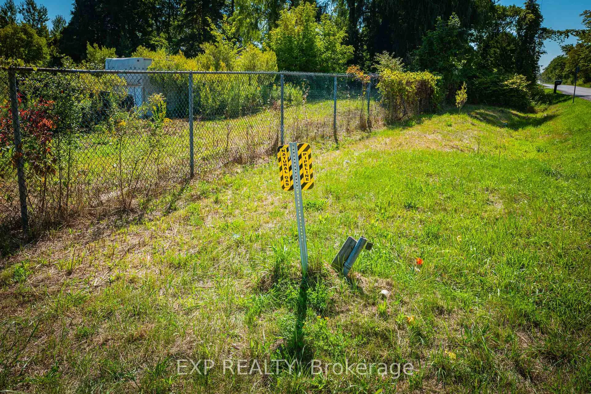 Photo 6 of 26839 Civic Centre Road, Georgina, Historic Lakeshore Communities — HOMEH