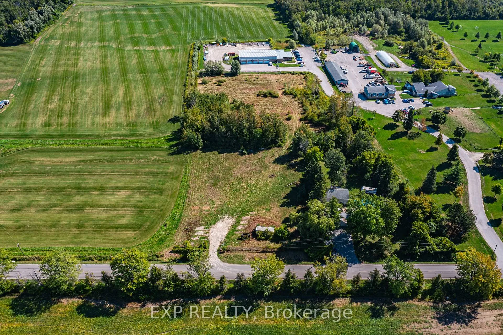 Photo 9 of 26839 Civic Centre Road, Georgina, Historic Lakeshore Communities — HOMEH