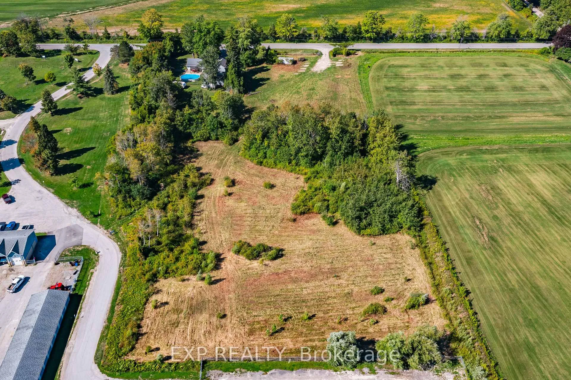 Photo 13 of 26839 Civic Centre Road, Georgina, Historic Lakeshore Communities — HOMEH