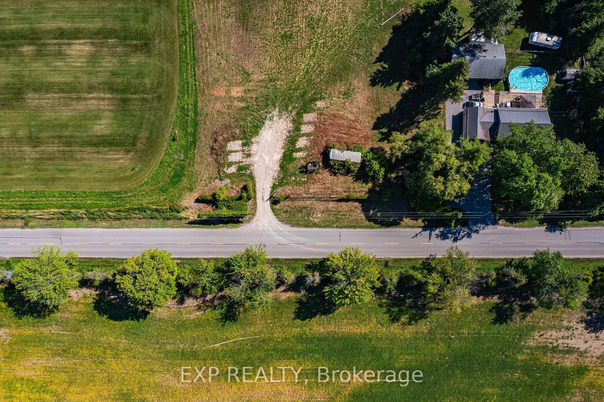 Photo 15 of 26839 Civic Centre Road, Georgina, Historic Lakeshore Communities — HOMEH