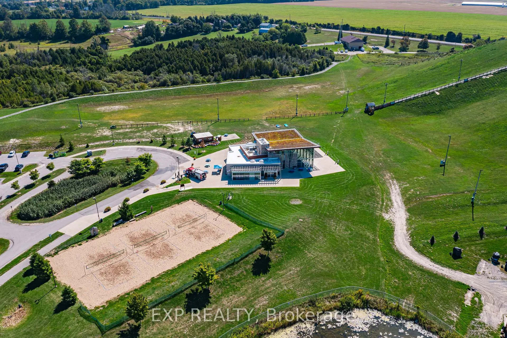 Photo 21 of 26839 Civic Centre Road, Georgina, Historic Lakeshore Communities — HOMEH