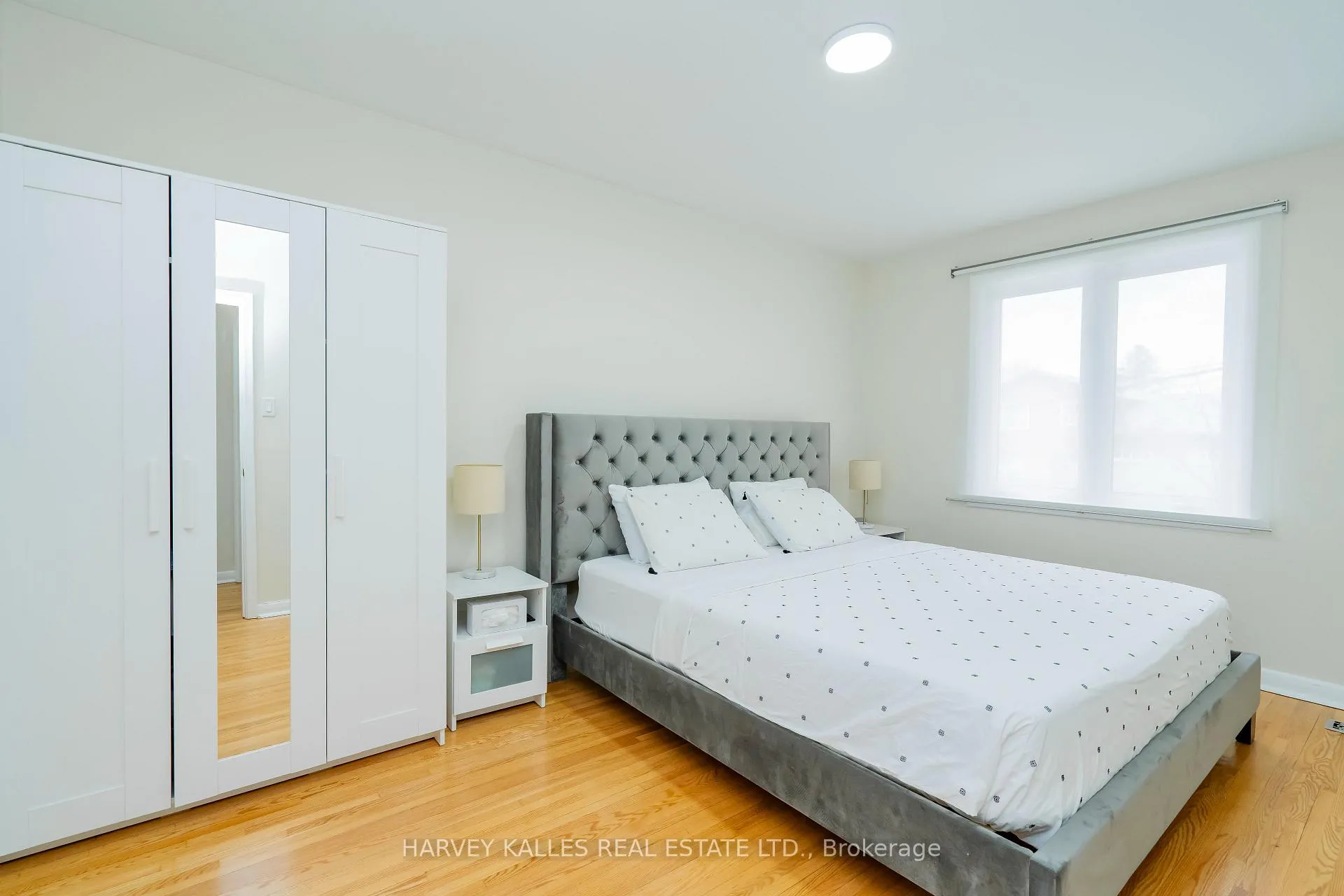 Photo 18 of 21 Barford Road, Etobicoke, Rexdale-Kipling — HOMEH