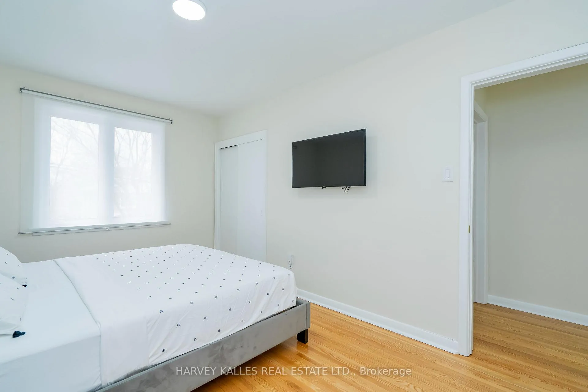 Photo 19 of 21 Barford Road, Etobicoke, Rexdale-Kipling — HOMEH