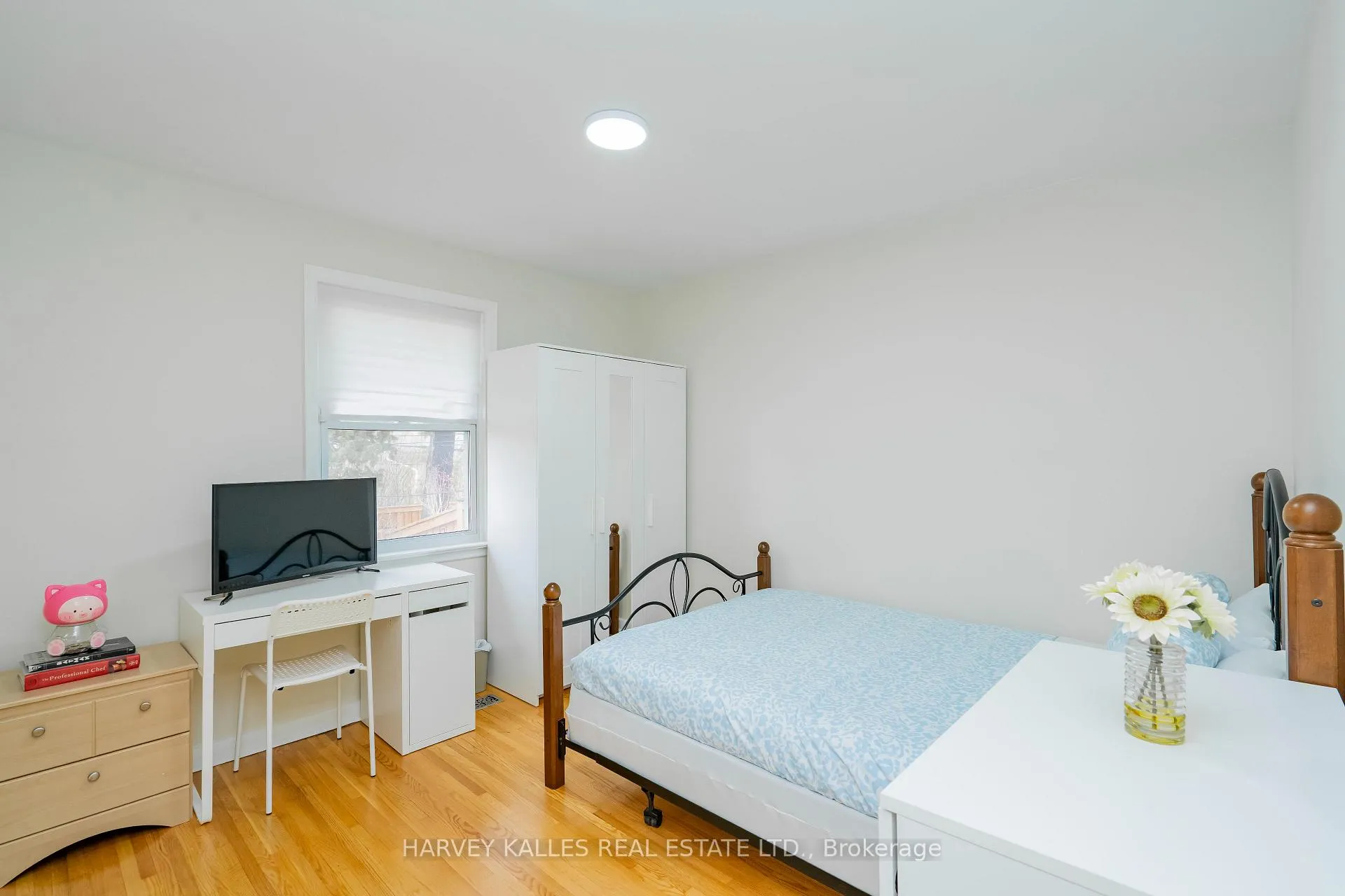 Photo 20 of 21 Barford Road, Etobicoke, Rexdale-Kipling — HOMEH