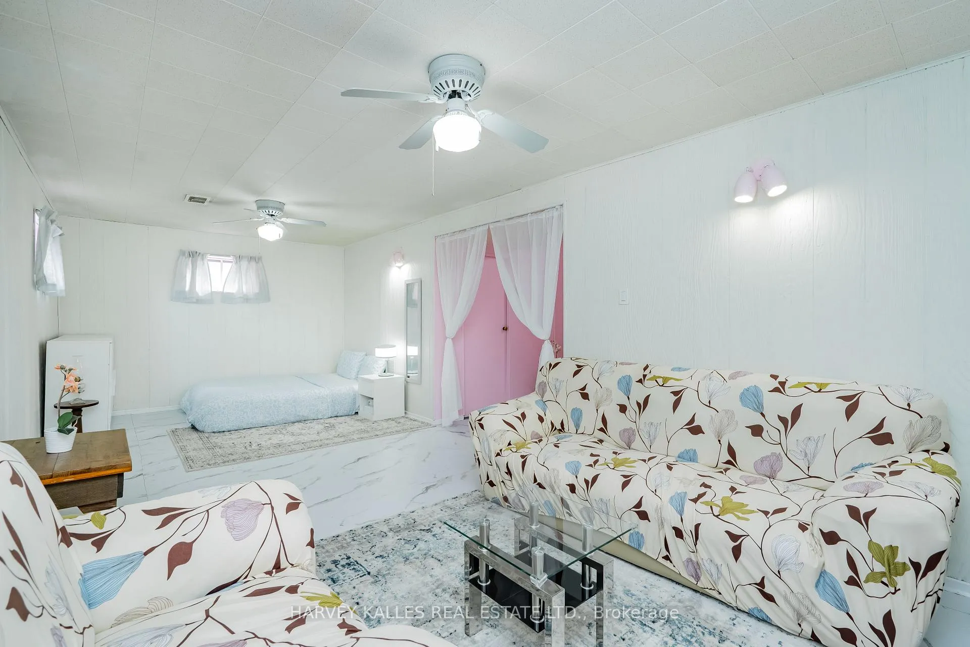 Photo 27 of 21 Barford Road, Etobicoke, Rexdale-Kipling — HOMEH