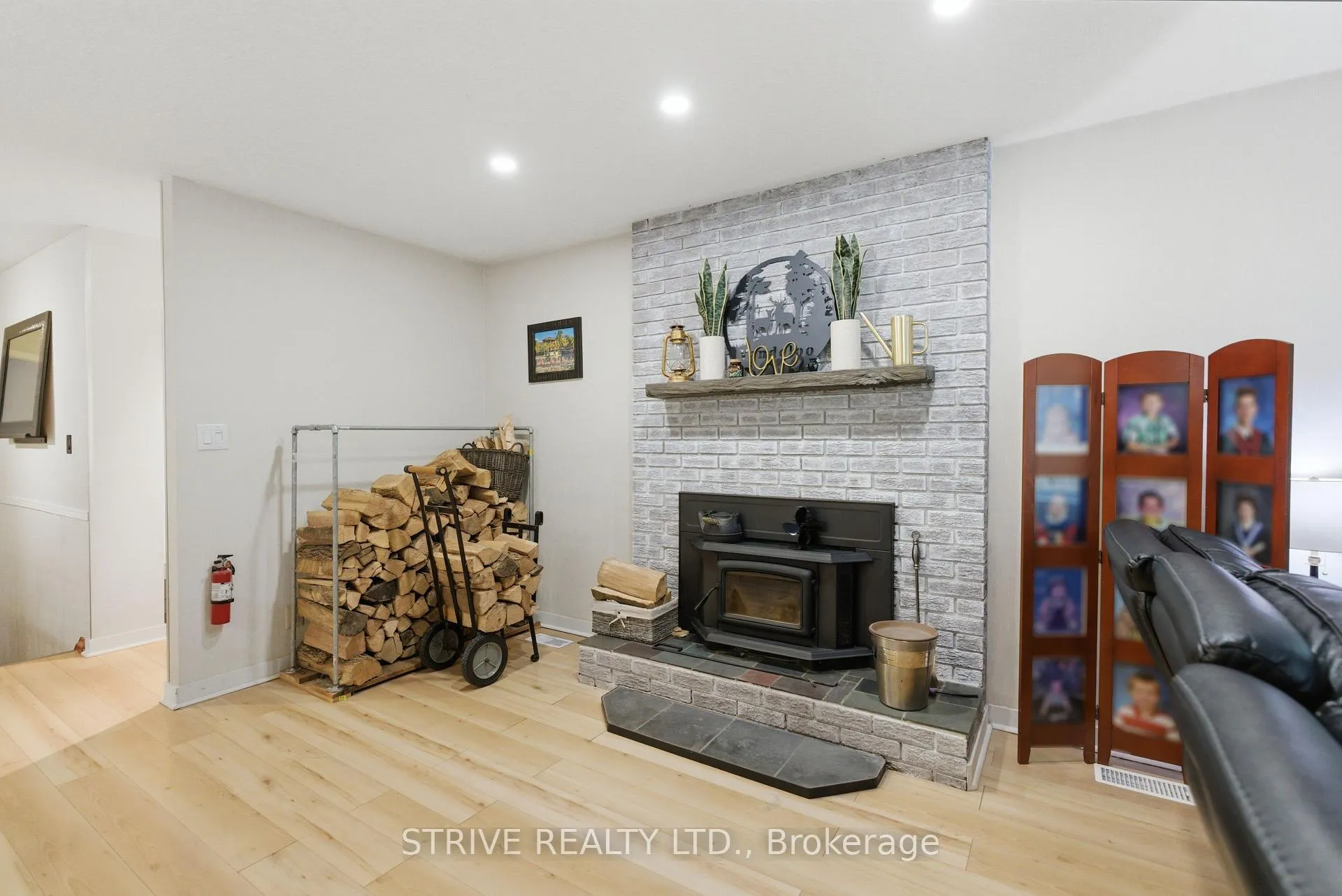 Photo 22 of 232 Parks Road, Quinte West, Murray Ward — HOMEH