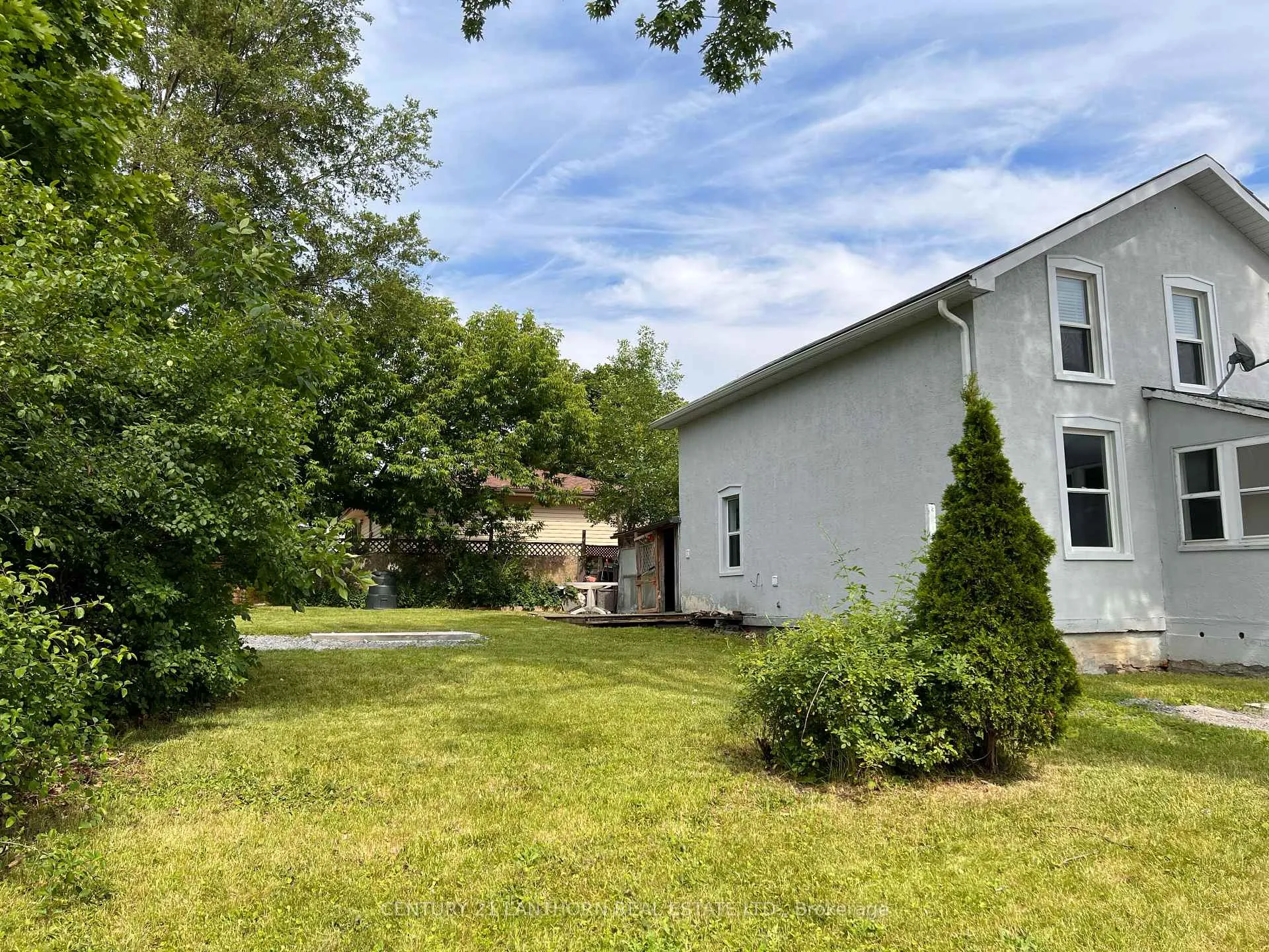 Photo 3 of 409 Bleecker Avenue, Belleville, Belleville Ward — HOMEH