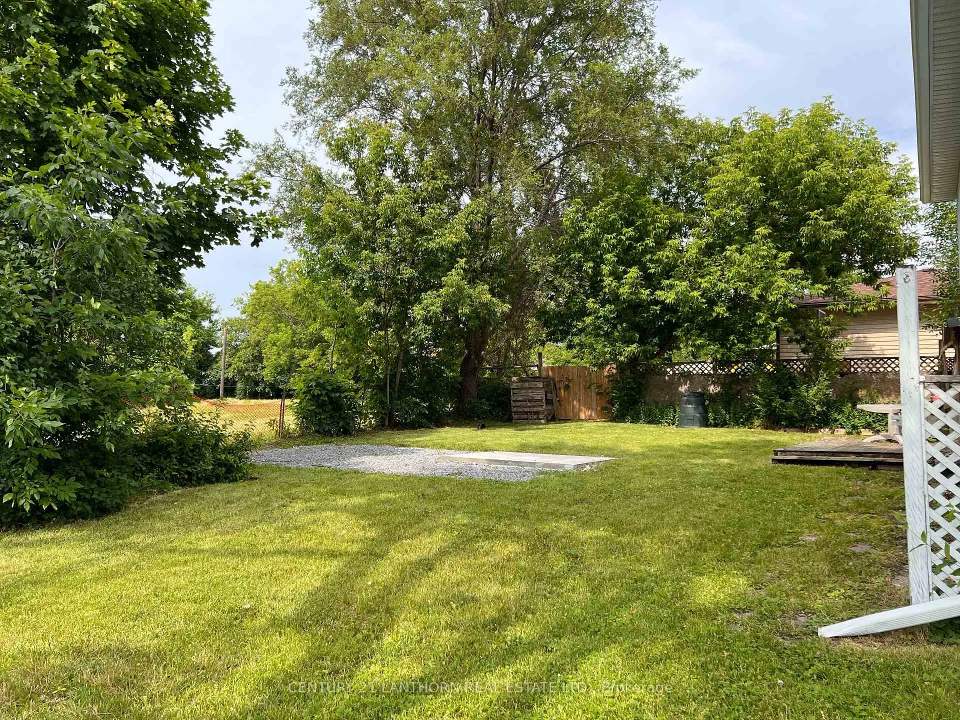 Photo 5 of 409 Bleecker Avenue, Belleville, Belleville Ward — HOMEH