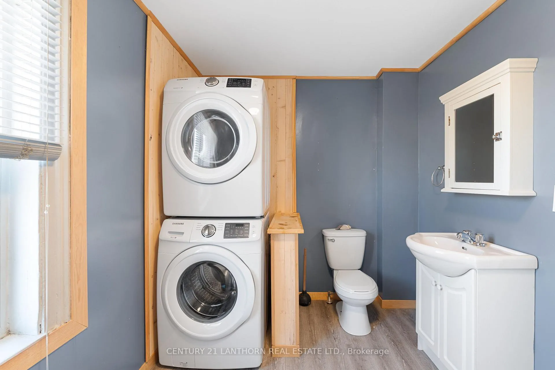 Photo 15 of 409 Bleecker Avenue, Belleville, Belleville Ward — HOMEH