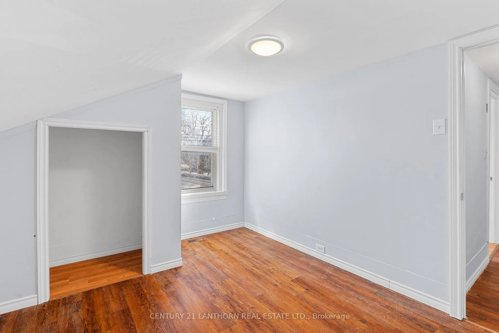 Photo 24 of 409 Bleecker Avenue, Belleville, Belleville Ward — HOMEH