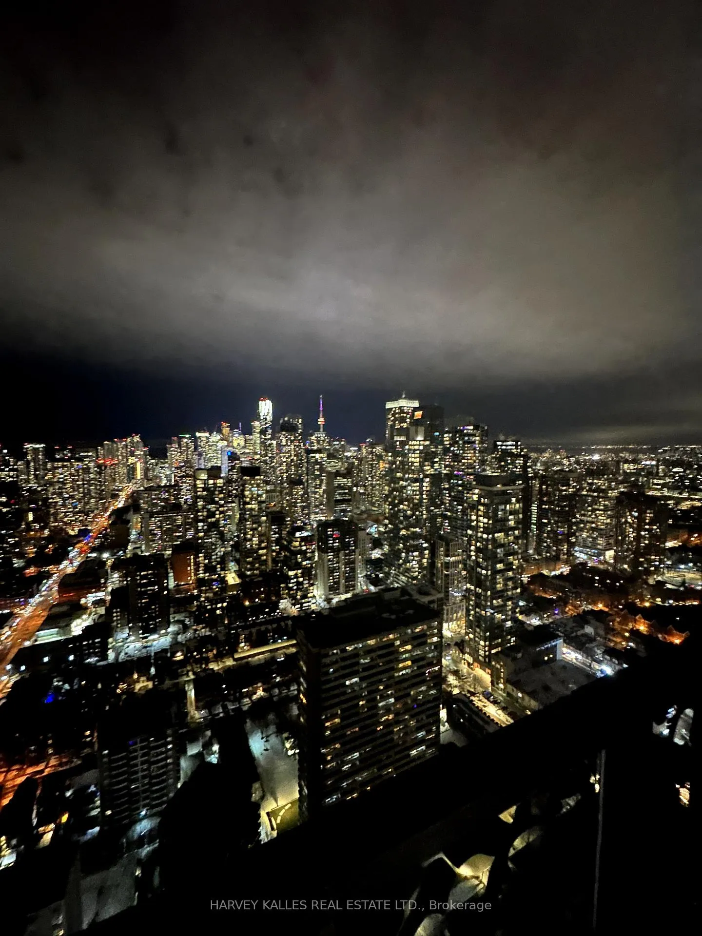 Photo 4 of Unit 4304, 55 Charles Street E, Toronto, Church-Yonge Corridor — HOMEH