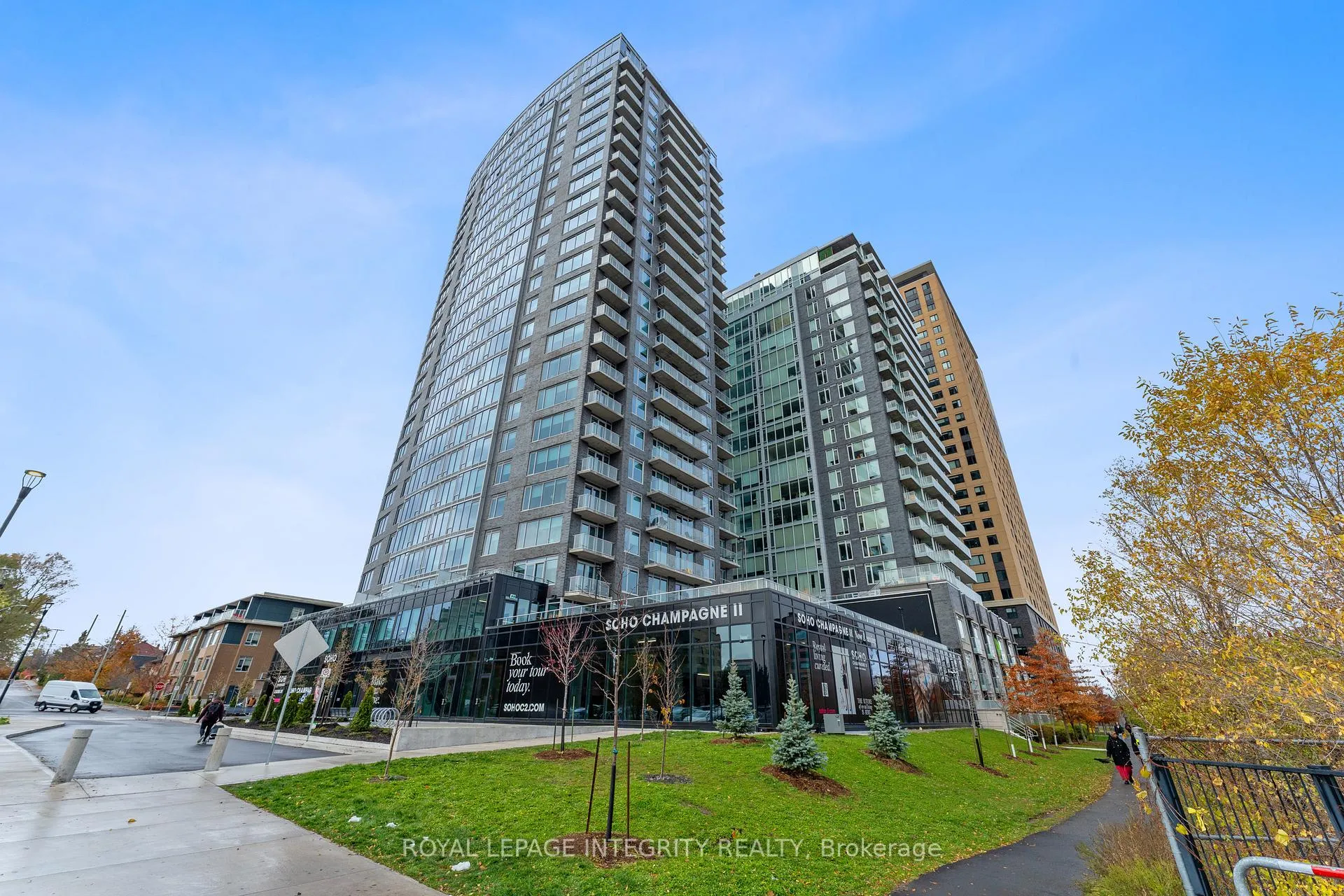 Front of Unit 1103, 111 Champagne Avenue S
