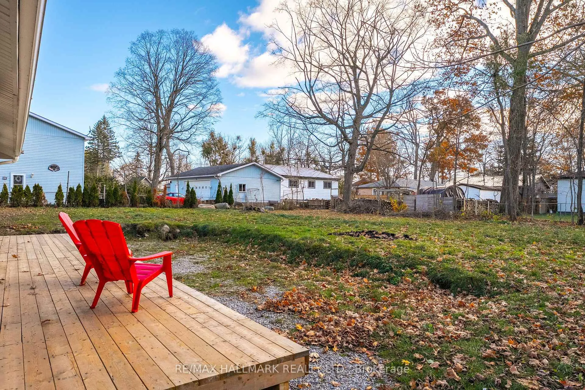 Photo 27 of 43 Lakeside Drive, Innisfil, Rural Innisfil — HOMEH