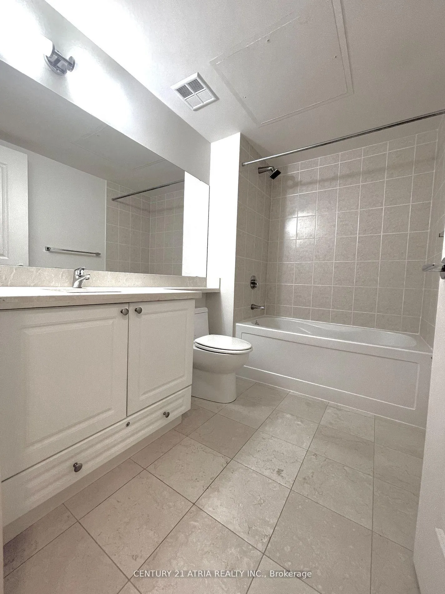 Photo 10 of Unit 520, 111 Upper Duke Crescent, Markham, Unionville — HOMEH