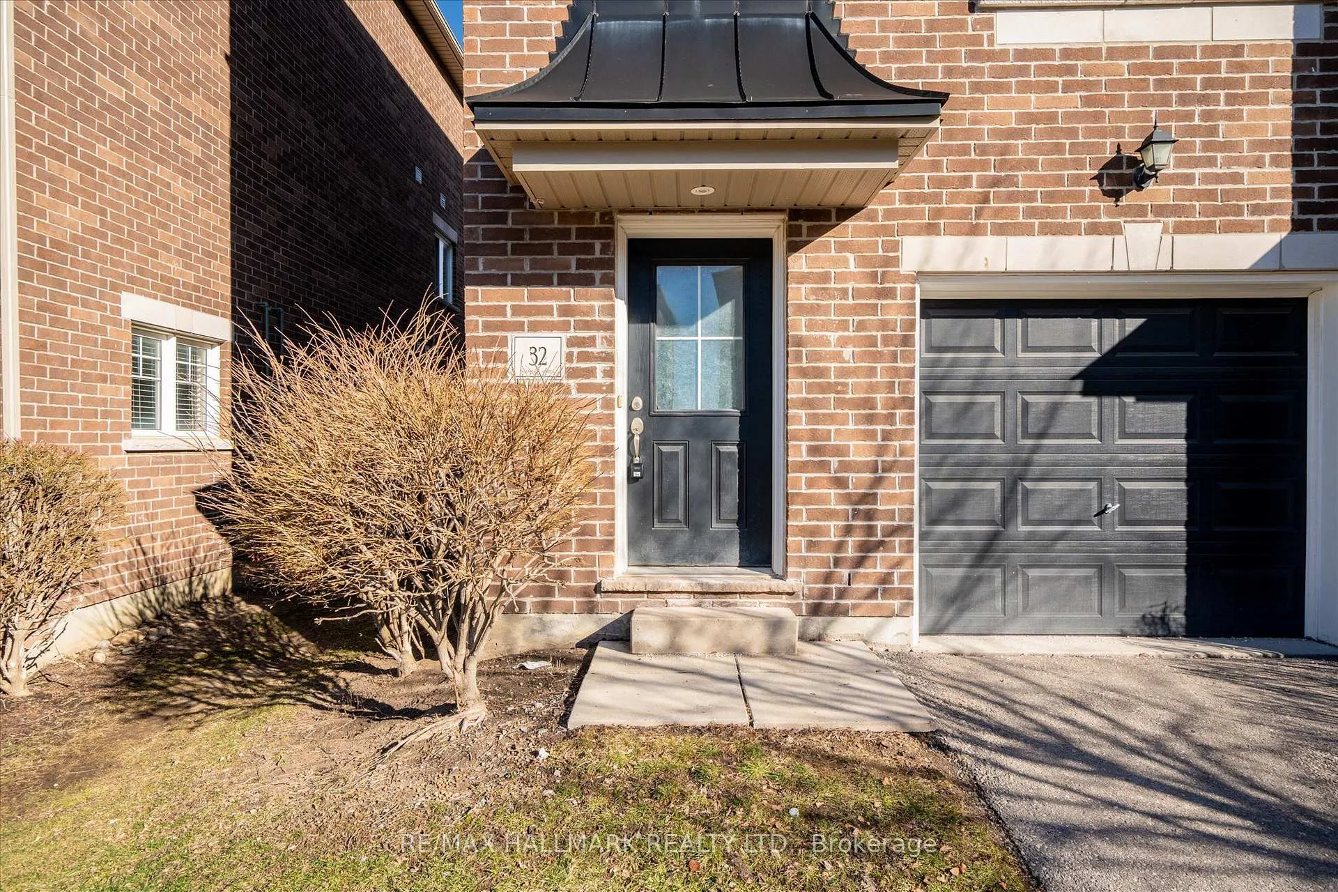 Photo 2 of 32 Katerson Lane, Clarington, Courtice — HOMEH