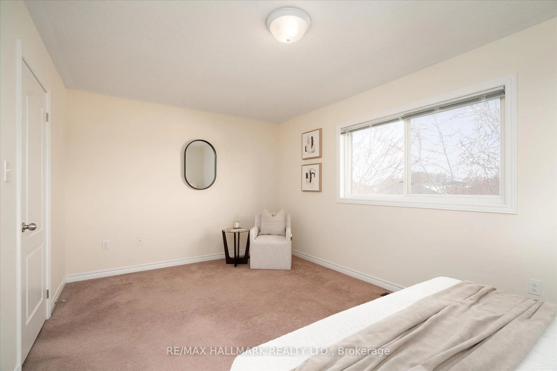 Photo 18 of 32 Katerson Lane, Clarington, Courtice — HOMEH