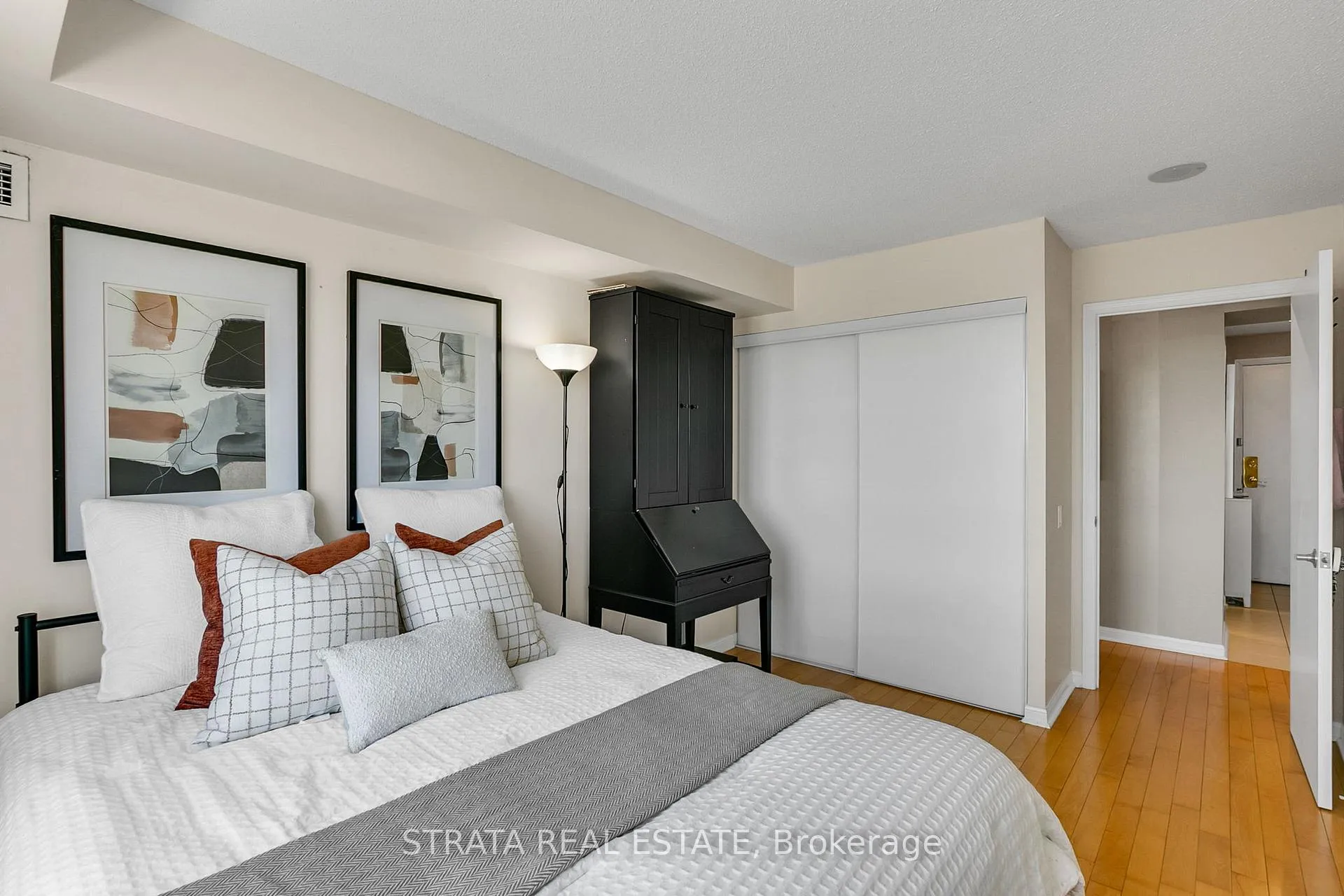 Photo 17 of Unit 733, 650 Lawrence Avenue W, Toronto, Englemount-Lawrence — HOMEH
