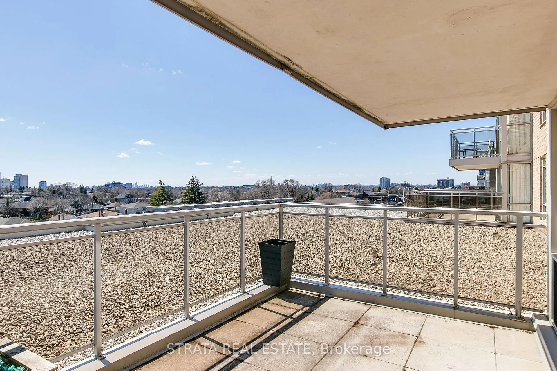 Photo 25 of Unit 733, 650 Lawrence Avenue W, Toronto, Englemount-Lawrence — HOMEH