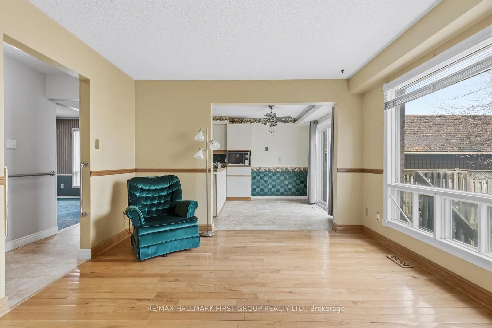 Photo 6 of 56 Gilmour Drive, Ajax, Central — HOMEH