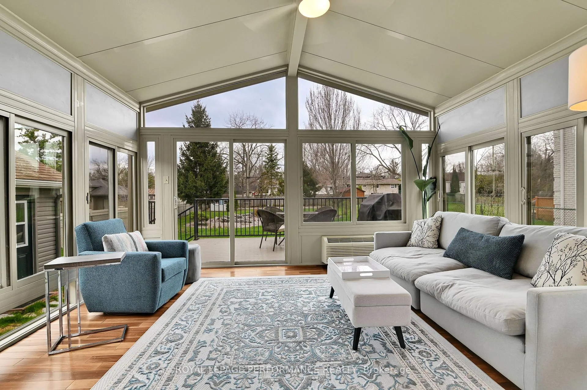 Photo 13 of 328 Pleasant Park Road, Ottawa, Alta Vista/Faircrest Heights — HOMEH