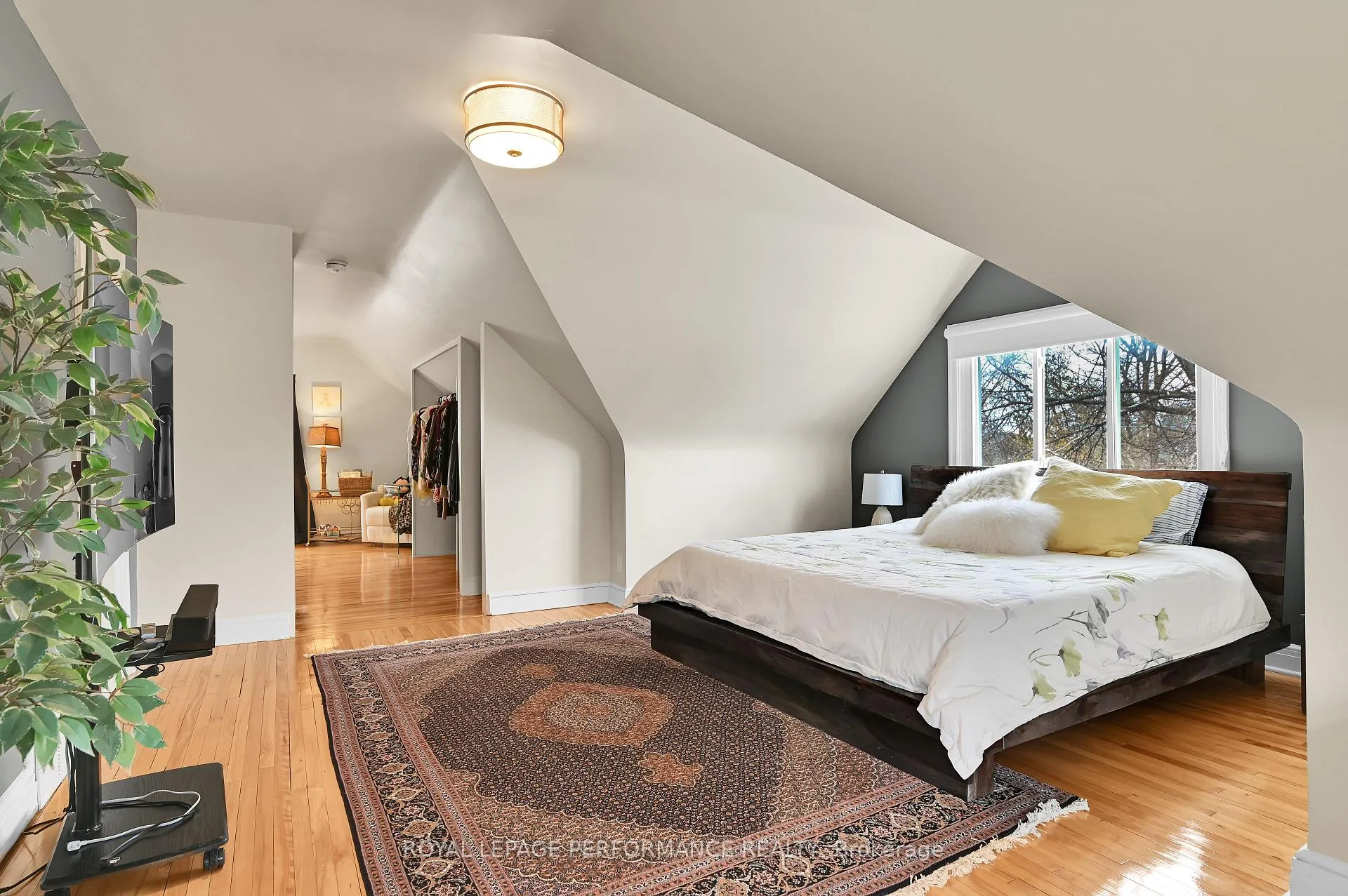 Photo 16 of 328 Pleasant Park Road, Ottawa, Alta Vista/Faircrest Heights — HOMEH