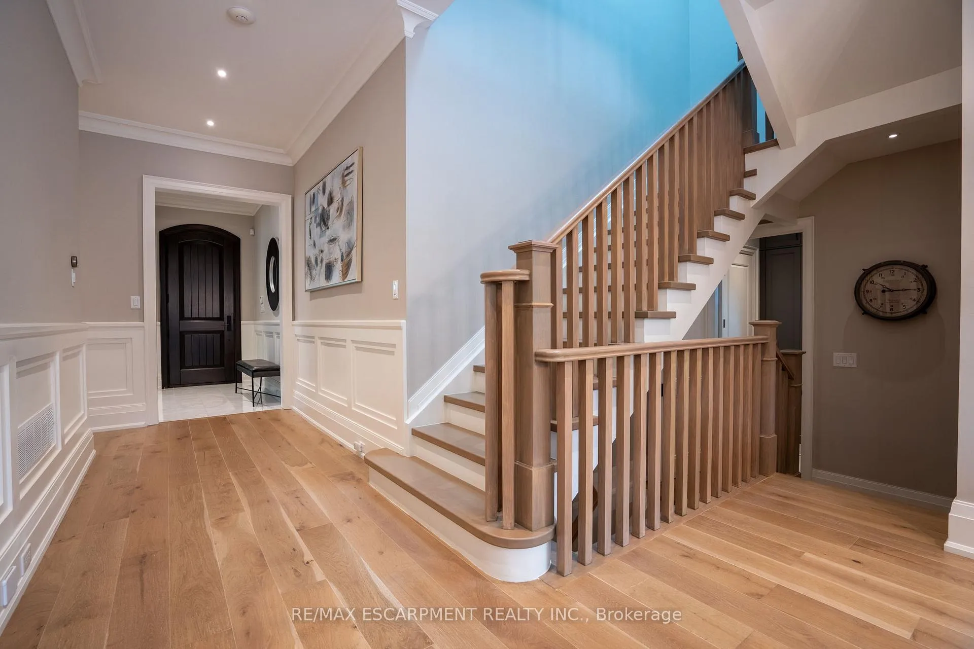 Photo 5 of 385 Pine Cove Road, Burlington, Roseland — HOMEH