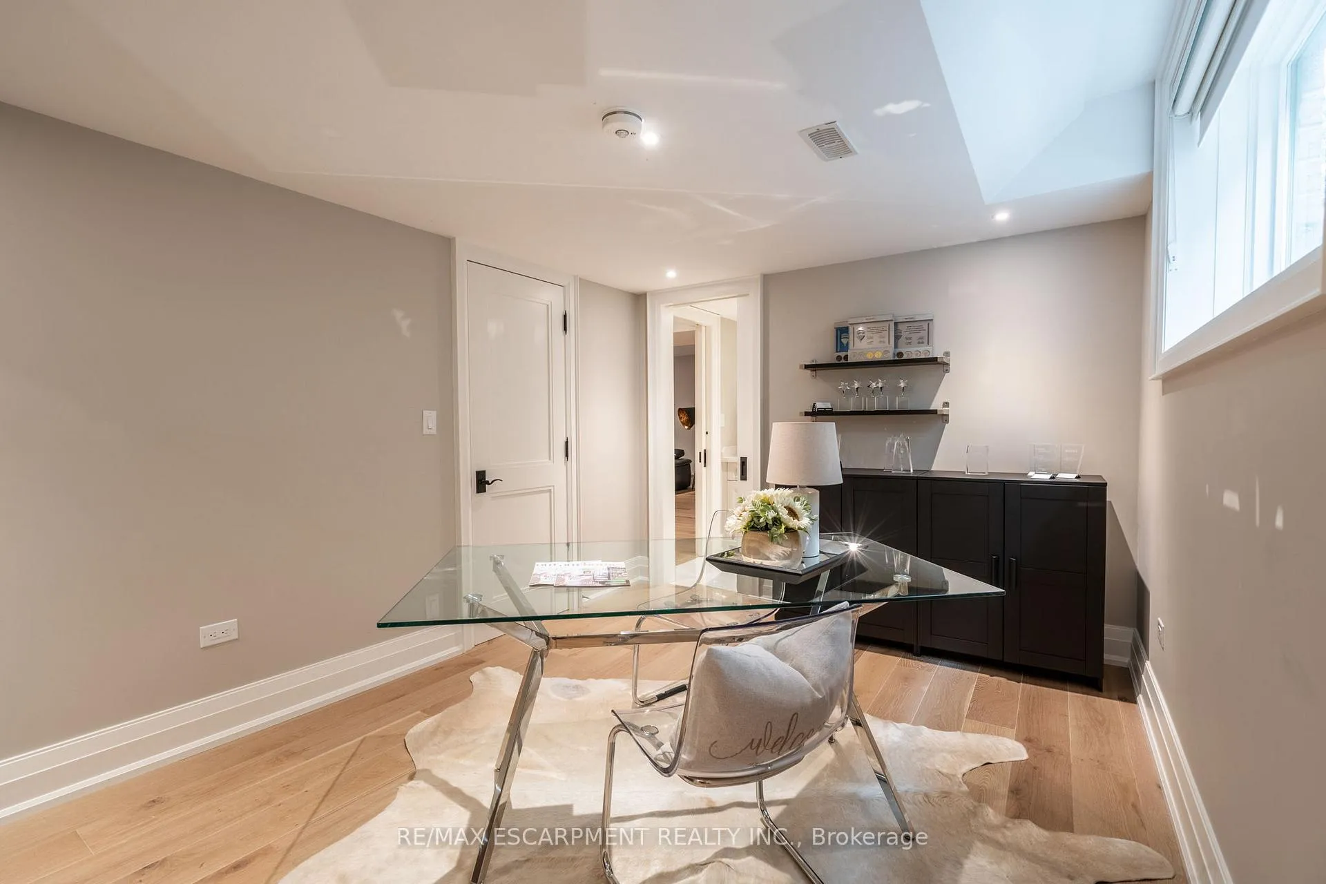 Photo 22 of 385 Pine Cove Road, Burlington, Roseland — HOMEH