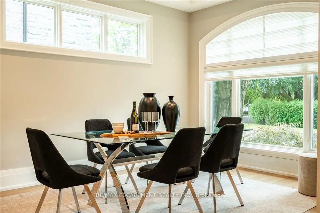 Photo 28 of 385 Pine Cove Road, Burlington, Roseland — HOMEH
