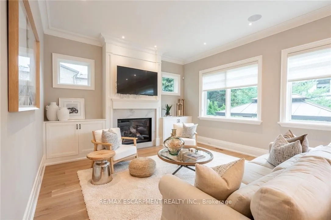 Photo 30 of 385 Pine Cove Road, Burlington, Roseland — HOMEH