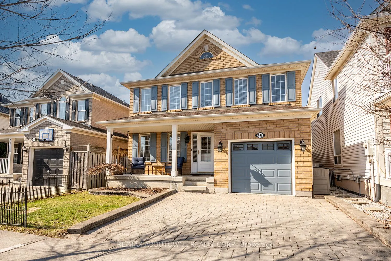 Front of 599 Caverhill Crescent
