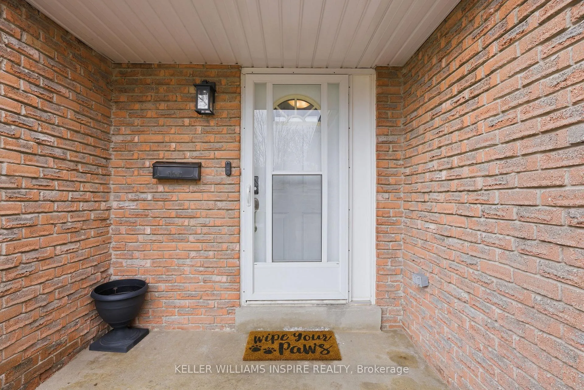 Photo 2 of 321 Killarney Court, Oshawa, Lakeview — HOMEH