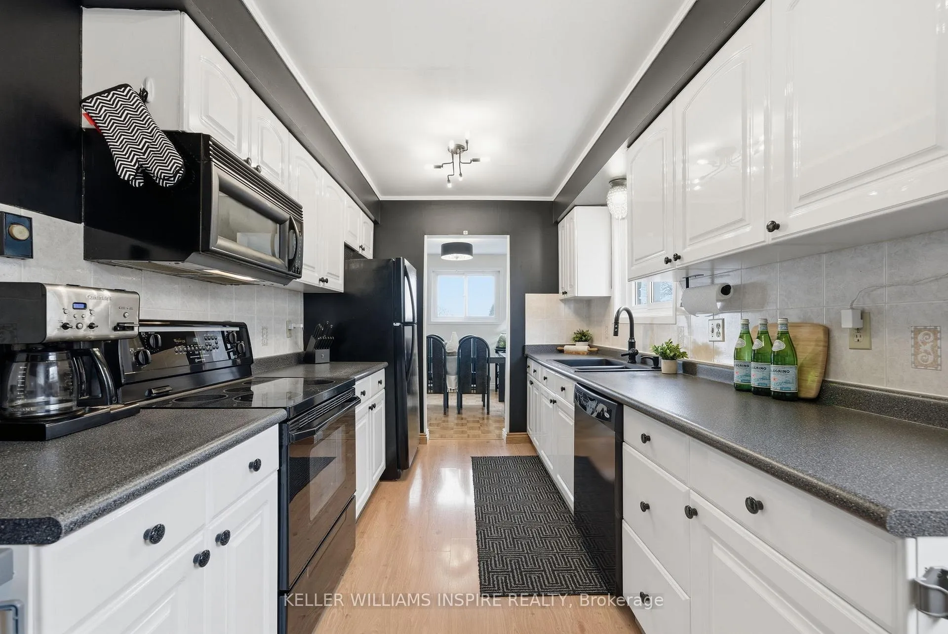 Photo 5 of 321 Killarney Court, Oshawa, Lakeview — HOMEH