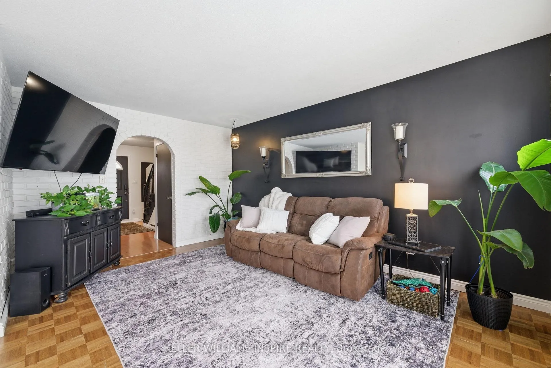 Photo 8 of 321 Killarney Court, Oshawa, Lakeview — HOMEH