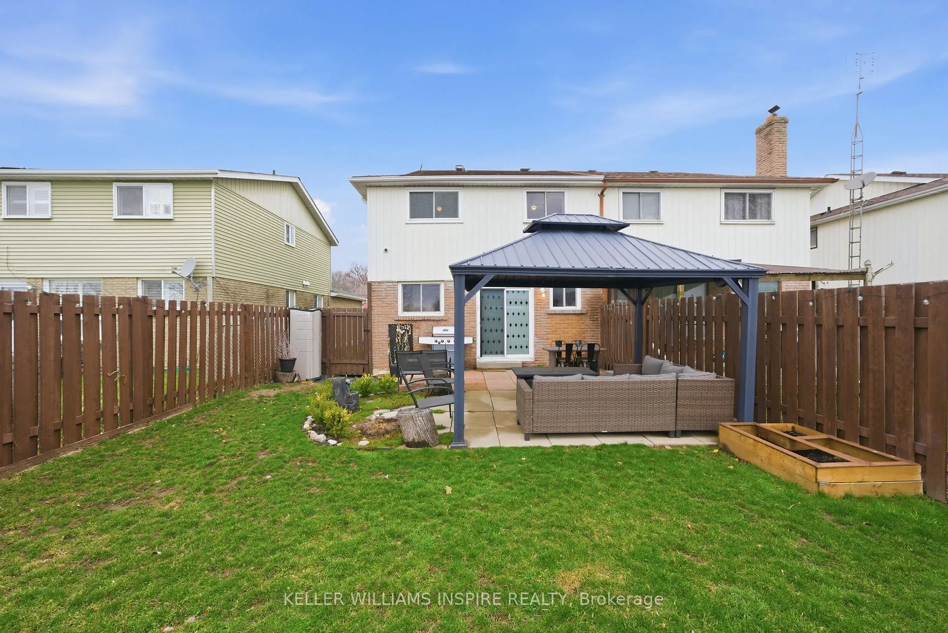 Photo 30 of 321 Killarney Court, Oshawa, Lakeview — HOMEH