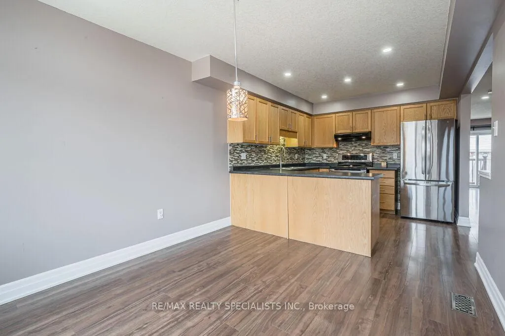 Photo 13 of 6 Madeleine Street, Kitchener, Huron Park — HOMEH