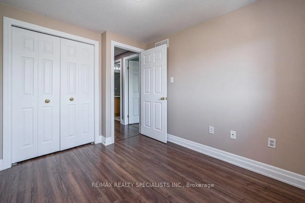 Photo 21 of 6 Madeleine Street, Kitchener, Huron Park — HOMEH
