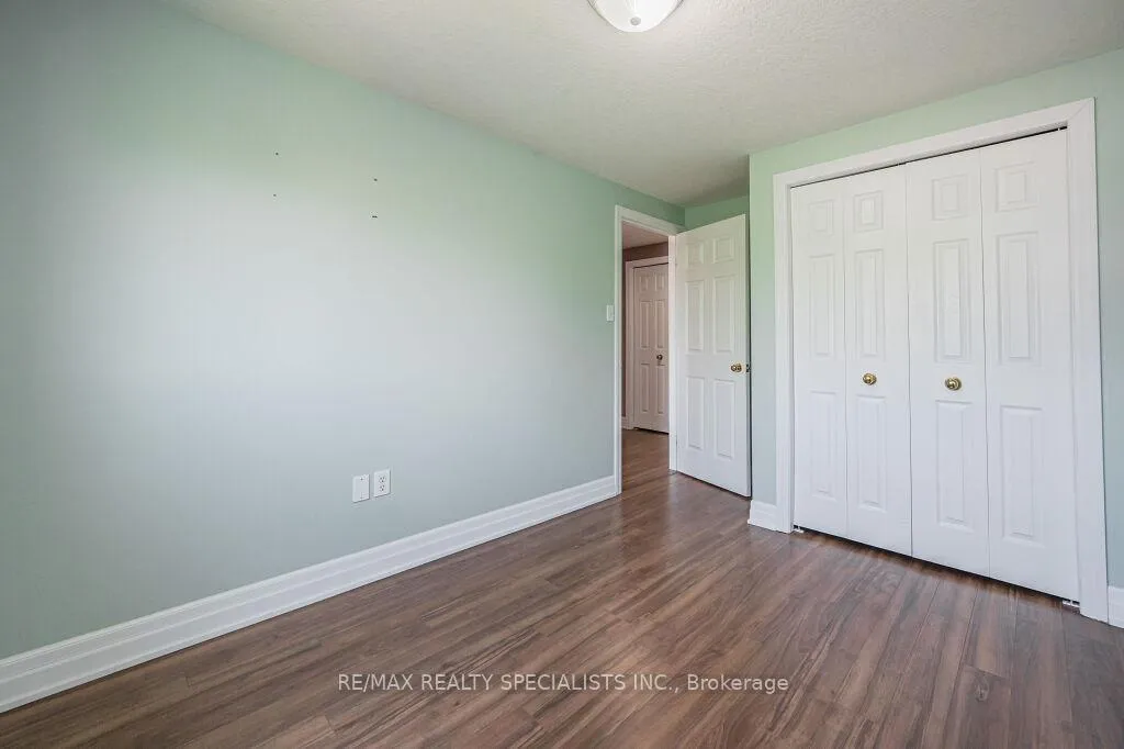 Photo 23 of 6 Madeleine Street, Kitchener, Huron Park — HOMEH