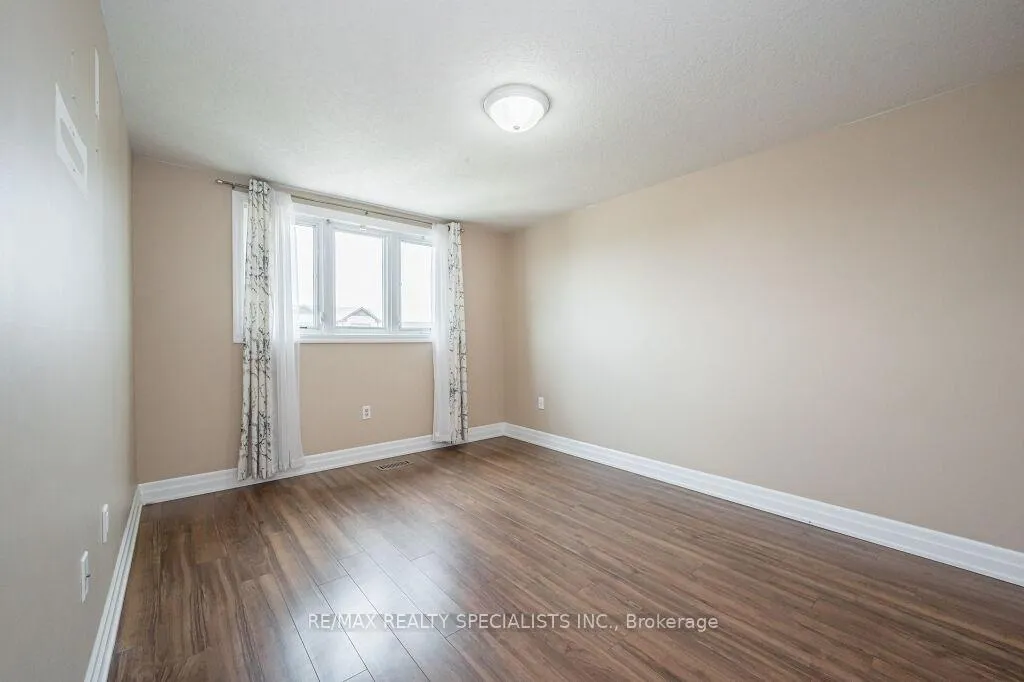 Photo 25 of 6 Madeleine Street, Kitchener, Huron Park — HOMEH