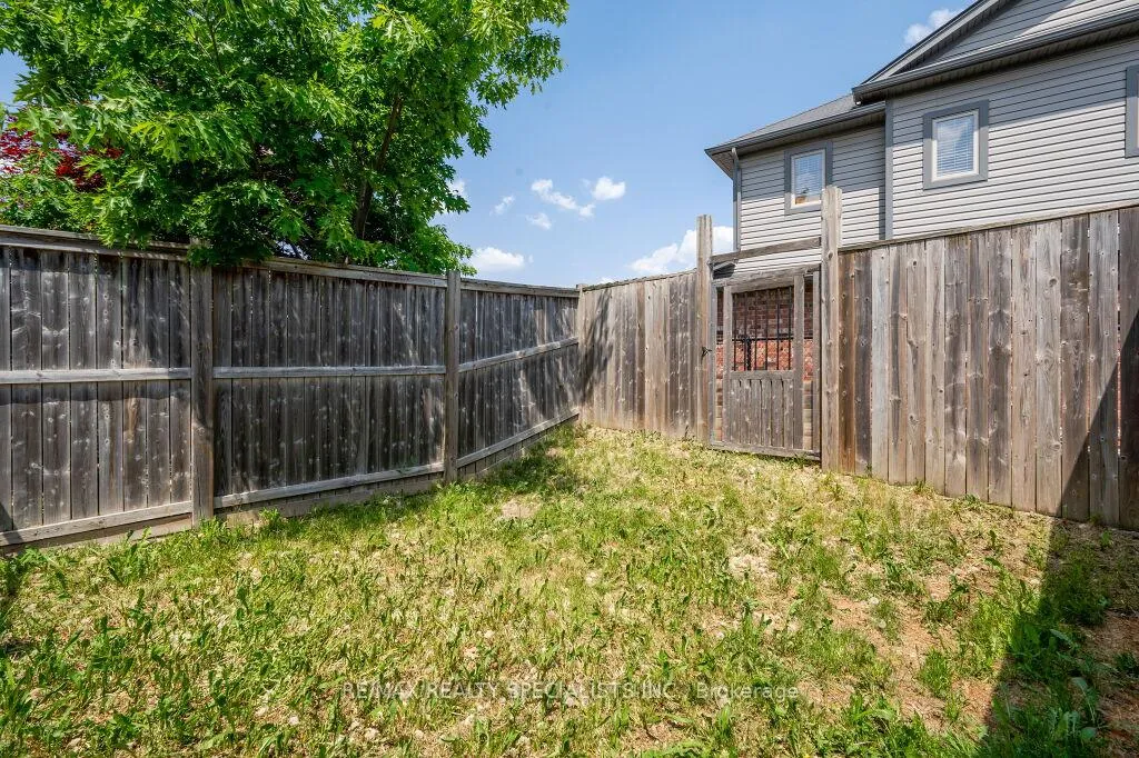 Photo 33 of 6 Madeleine Street, Kitchener, Huron Park — HOMEH
